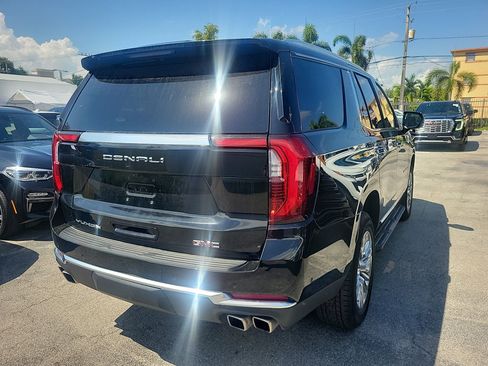 Used 2025 GMC Yukon Denali image 11