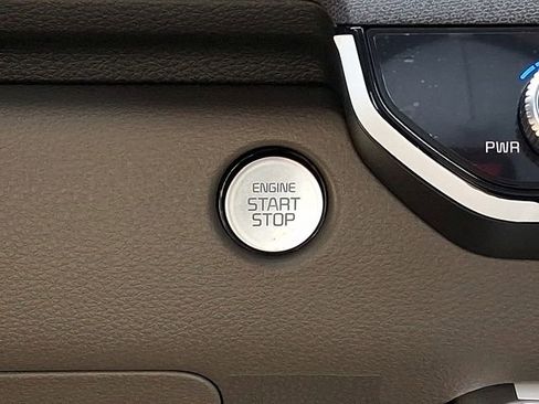 New 2026 Kia Carnival EX FWD image 15