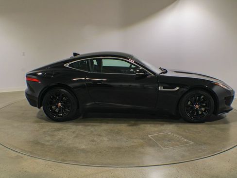 Used 2017 Jaguar F-TYPE Coupe RWD image 7