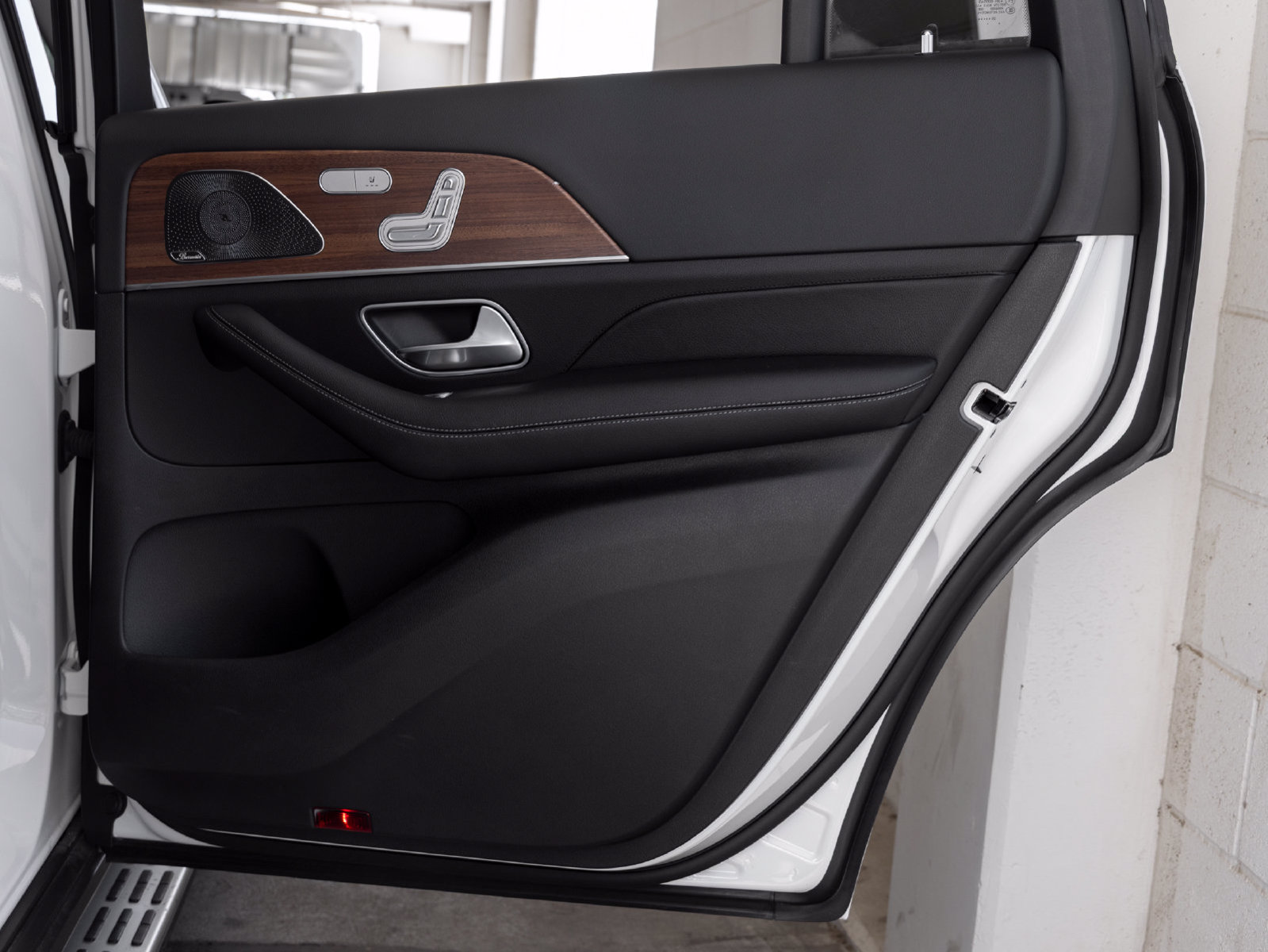 Certified 2026 Mercedes-Benz GLS 450 4MATIC image 24