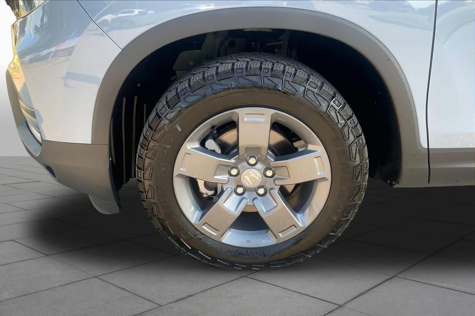 Used 2024 Honda Ridgeline TrailSport image 10