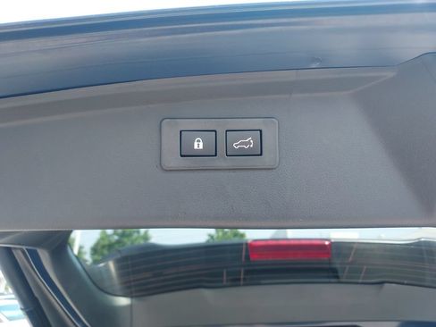 Certified 2025 Subaru Outback Limited XT w/ Popular Package #2 AWD/4WD image 37
