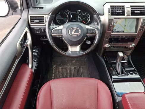 Used 2021 Lexus GX 460 Premium w/ Premium Package image 11