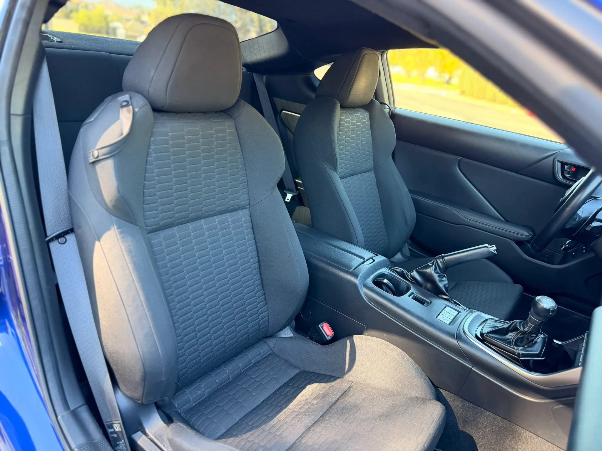 Used 2022 Toyota GR86 w/ ALL Weather Mat Package (TMS) RWD image 16