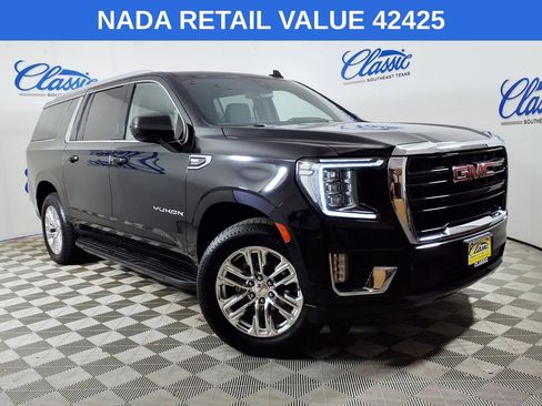 Used 2022 GMC Yukon XL SLE w/ Gmc Pro Safety Plus Package image 1