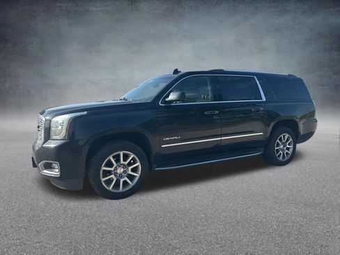 Used 2020 GMC Yukon XL Denali RWD image 5