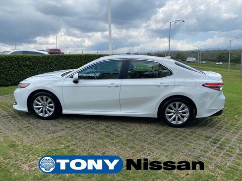 Used 2019 Toyota Camry LE FWD image 22