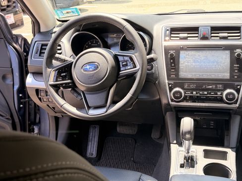 Used 2018 Subaru Outback 2.5i Limited AWD/4WD image 18