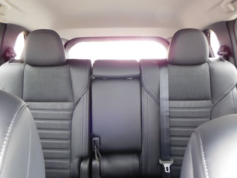 New 2026 Mitsubishi Outlander SE image 28