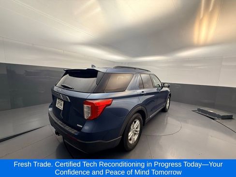 Used 2020 Ford Explorer XLT w/ Equipment Group 202A image 4