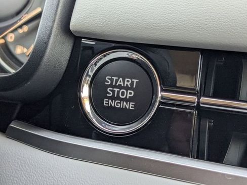 New 2026 Mitsubishi Outlander SE image 29