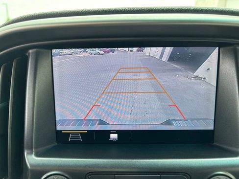 Used 2019 Chevrolet Colorado ZR2 AWD/4WD image 16