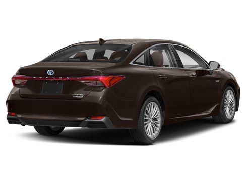 Used 2021 Toyota Avalon Limited w/ Advanced Safety Package FWD image 2