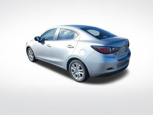 Used 2018 Toyota Yaris iA image 7