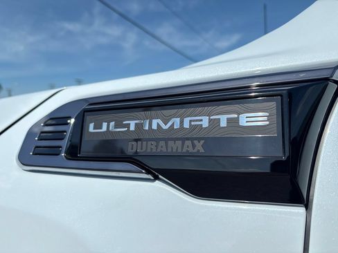 New 2026 GMC Sierra 2500 Denali Ultimate AWD/4WD image 9