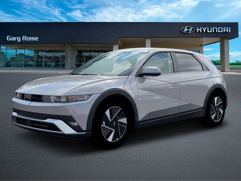 New 2026 Hyundai Ioniq 5 SE AWD/4WD image 2