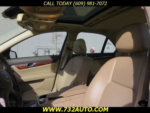 Used 2011 Mercedes-Benz C 300 C 300 Sport 4MATIC AWD 4dr Sed image 23