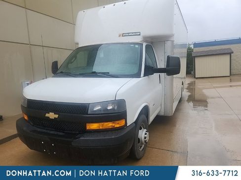 Used 2021 Chevrolet Express 3500 w/ Power Convenience Package RWD image 1