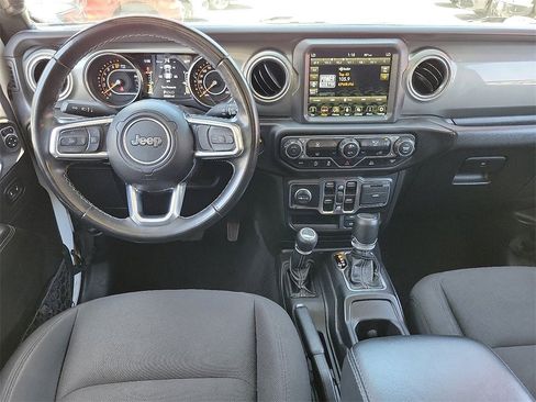 Used 2022 Jeep Gladiator Overland w/ Trailer Tow Package image 4