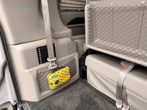 Used 2021 Chevrolet Express 2500 LS w/ Enhanced Convenience Package image 75