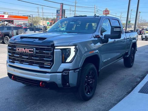 New 2026 GMC Sierra 2500 AT4 w/ Technology Package AWD/4WD image 7
