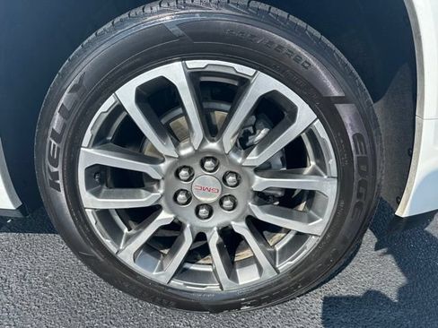 Used 2023 GMC Acadia Denali AWD/4WD image 44
