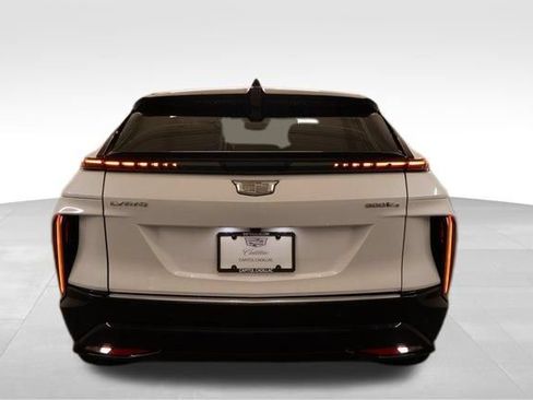 New 2026 Cadillac Lyriq Luxury AWD/4WD image 3