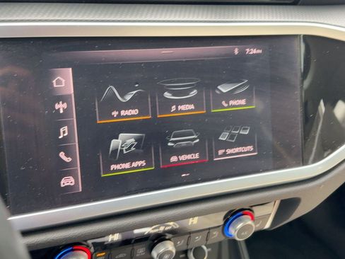 Used 2021 Audi Q3 2.0T Premium Plus w/ Premium Plus Package image 23