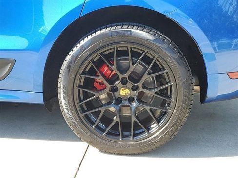 Used 2018 Porsche Macan GTS image 8