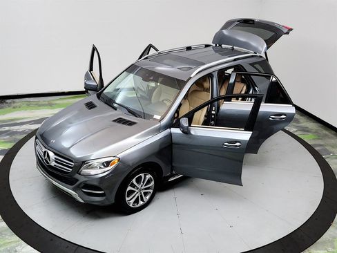 Used 2018 Mercedes-Benz GLE 350 image 38