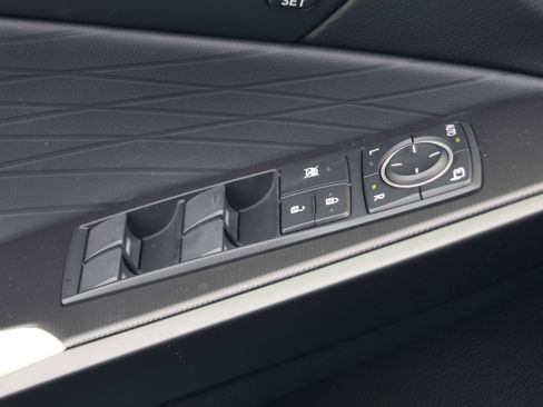 Used 2025 Lexus IS 350 F Sport w/ Navigation Package image 14