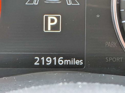 Used 2023 Nissan Kicks SR w/ SR Premium Package FWD image 36