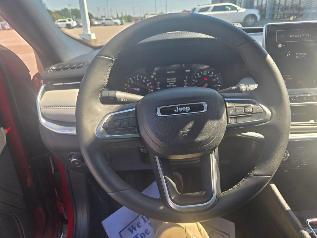 Used 2024 Jeep Compass Limited AWD/4WD image 10