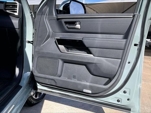 Used 2025 Toyota Tundra Limited image 24