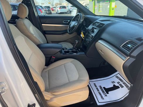 Used 2017 Ford Explorer 4WD image 10