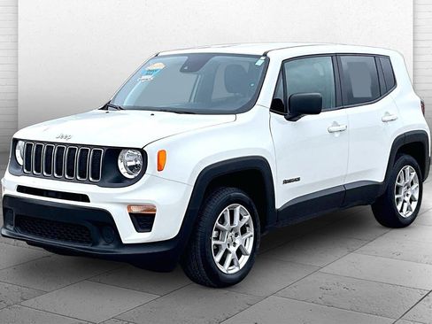 Used 2023 Jeep Renegade Latitude AWD/4WD image 13