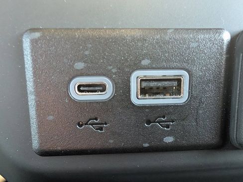 Used 2025 GMC Sierra 1500 Pro w/ Pro Value Package image 17