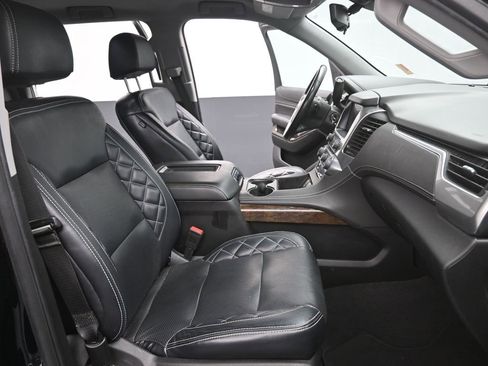 Used 2020 Chevrolet Tahoe LS w/ Enhanced Driver Alert Package image 16