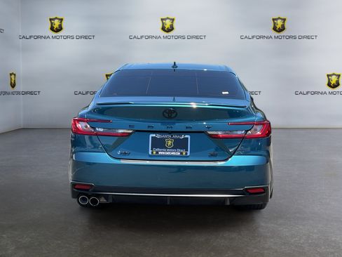 Used 2025 Toyota Camry SE w/ Convenience Package FWD image 6