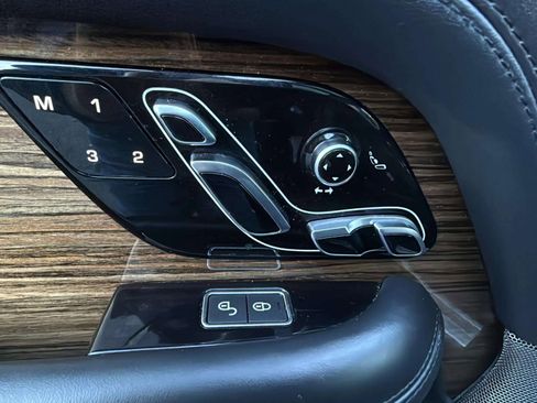 Used 2018 Land Rover Range Rover Long Wheelbase Supercharged image 40