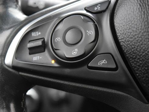 Used 2019 Buick Envision Essence FWD image 21