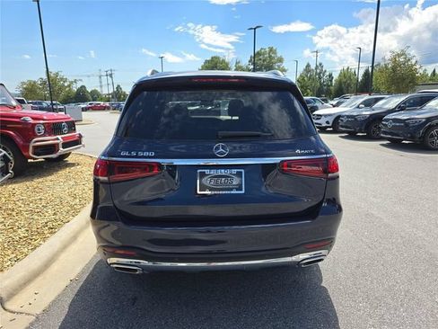 Used 2021 Mercedes-Benz GLS 580 4MATIC image 5
