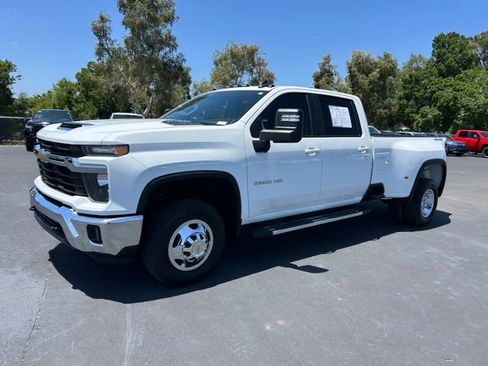 Used 2024 Chevrolet Silverado 3500 LT w/ All Star Edition image 3