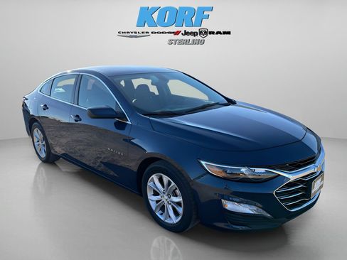 Used 2022 Chevrolet Malibu LT image 3