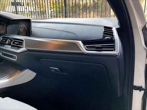 Used 2023 BMW X5 sDrive40i w/ Executive Package image 19