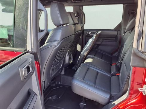 New 2025 Ford Bronco Badlands image 19