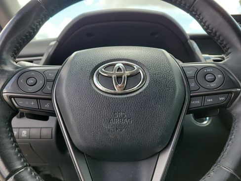 Used 2021 Toyota Camry XSE FWD image 18