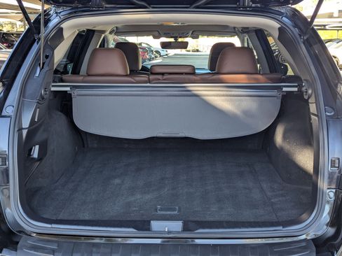 Used 2018 Subaru Outback 3.6R Touring w/ Popular Package #3 image 24