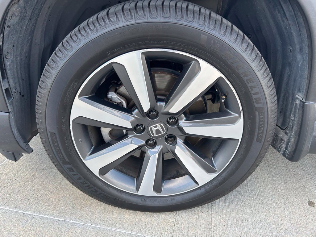 Used 2023 Honda Pilot Touring image 13