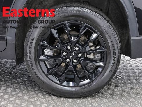 Used 2024 Chevrolet Traverse LS w/ Midnight/Sport Edition FWD image 33
